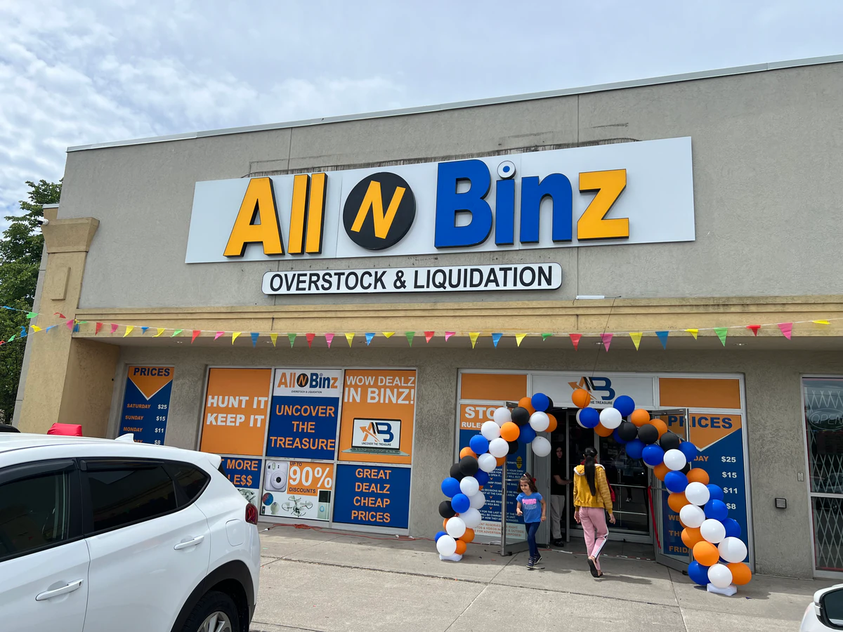 All N Binz bin store in Etobicoke, Ontario — a Canadian liquidation store with daily price drops.