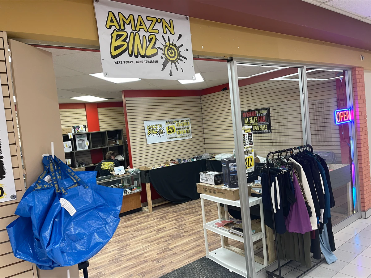 Amaz’n Binz bin store in Hanmer, Ontario — a Canadian liquidation store with daily price drops.
