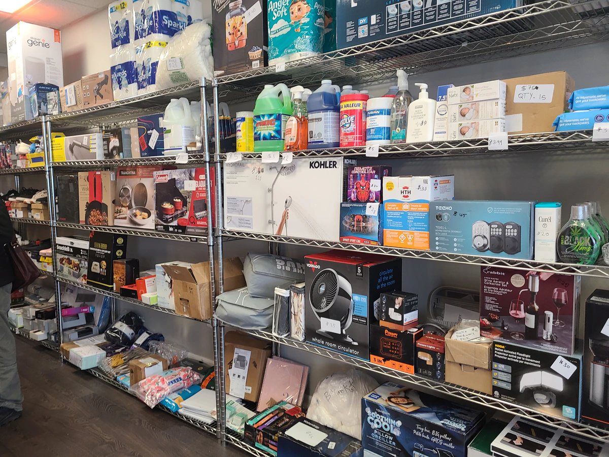Crazy Dollar Binz bin store in Niagara Falls, Ontario — a Canadian liquidation store with daily price drops.