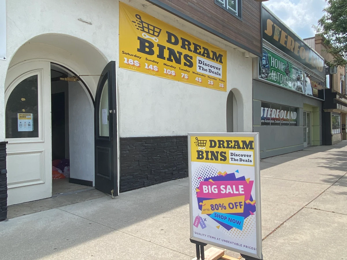 Dream Bins bin store in Windsor, Ontario — a Canadian liquidation store with daily price drops.
