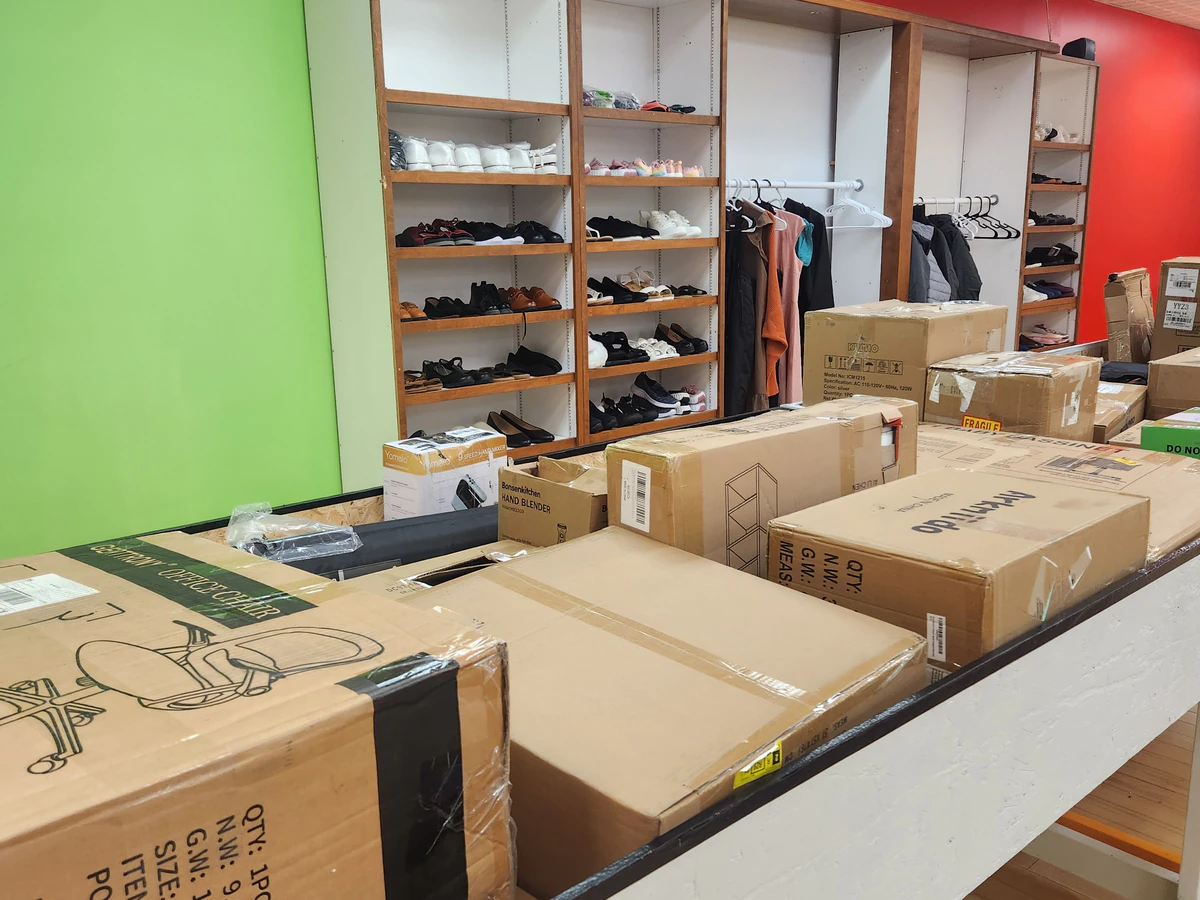 Mega Centre Liquidation Gatineau bin store in Unknown, Quebec — a Canadian liquidation store with daily price drops.