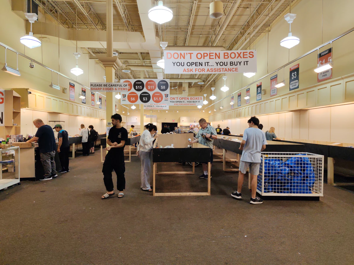 Top Binz Overstock & Liquidation bin store in Kingston, Ontario — a Canadian liquidation store with daily price drops.