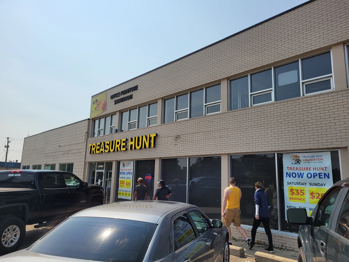 Treasure Hunt Grande Prairie bin store in Unknown, Alberta — a Canadian liquidation store with daily price drops.