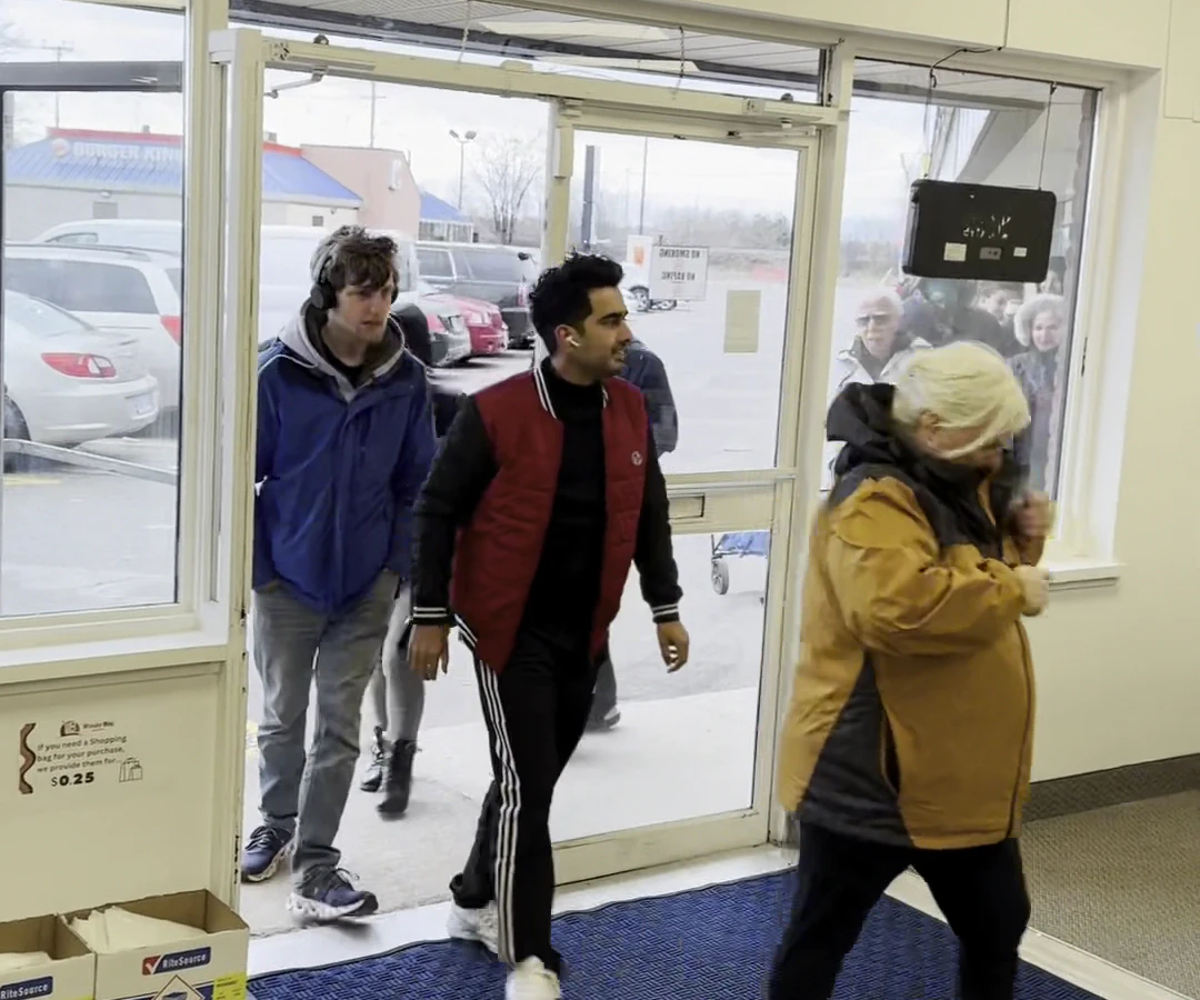 Wonder Bins bin store in Kitchener, Ontario — a Canadian liquidation store with daily price drops.