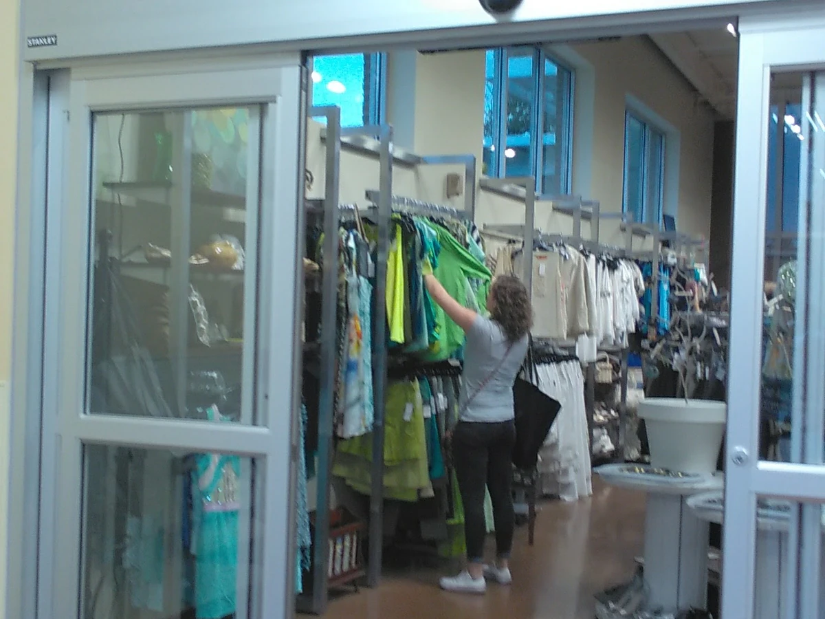 Second Editions (Goodwill Outlet) in Charlotte, North-carolina, displaying a large open layout with rows of donation bins.