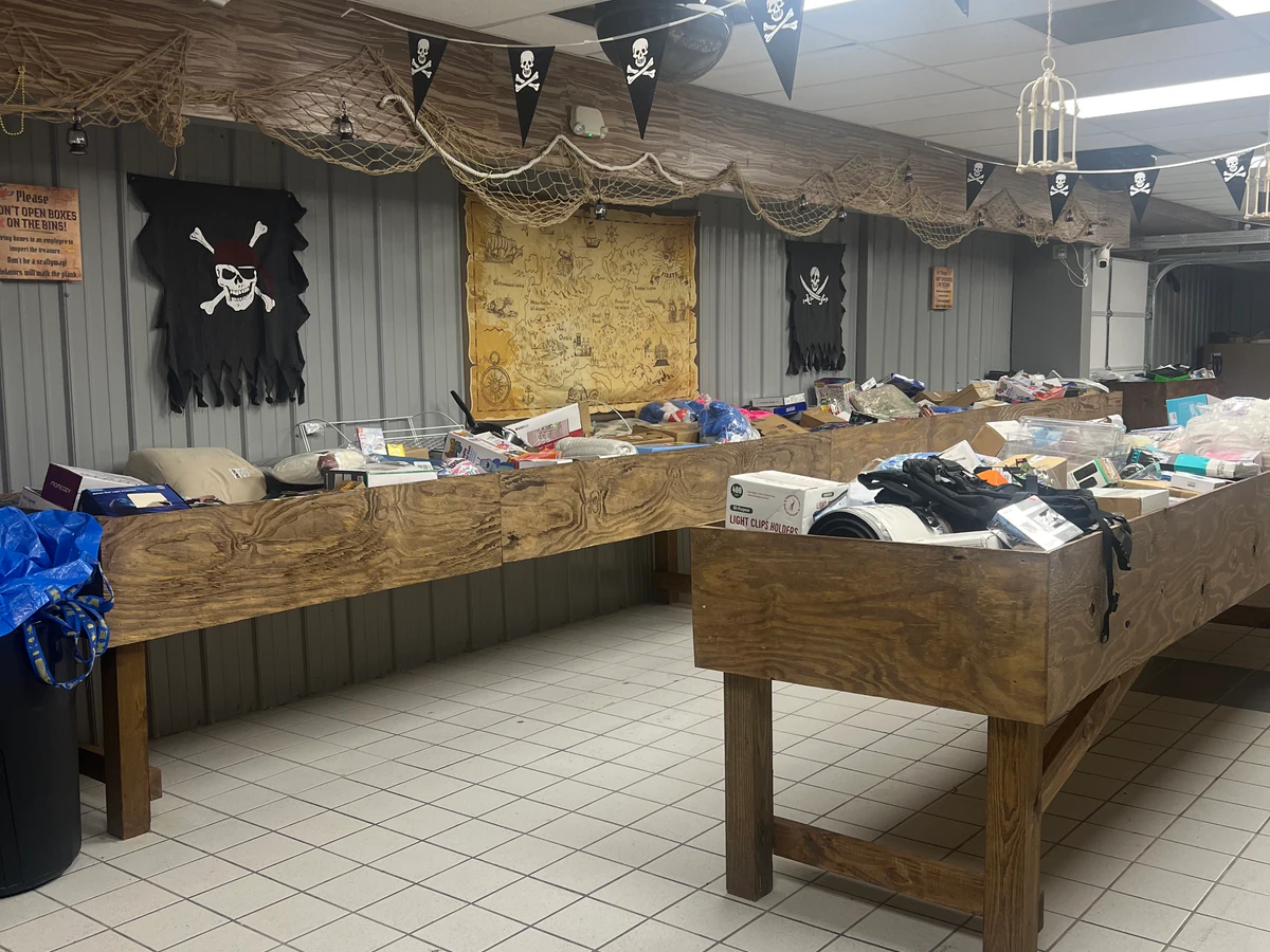 23 Bins and More interior merchandise display - discount store in pikeville, kentucky.