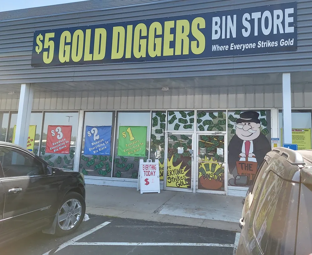 $5 Gold Diggers - High quality liquidator in two locations in tulsa, oklahoma.