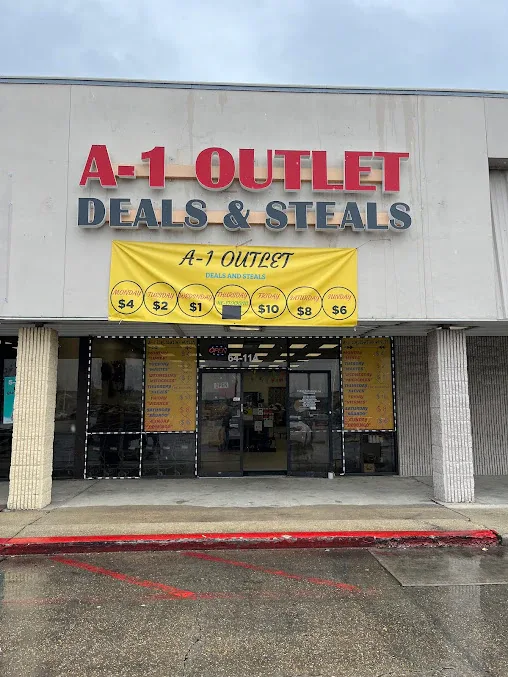 A-1 Outlet | Deals and Steals interior merchandise display - outlet store in gretna, louisiana.
