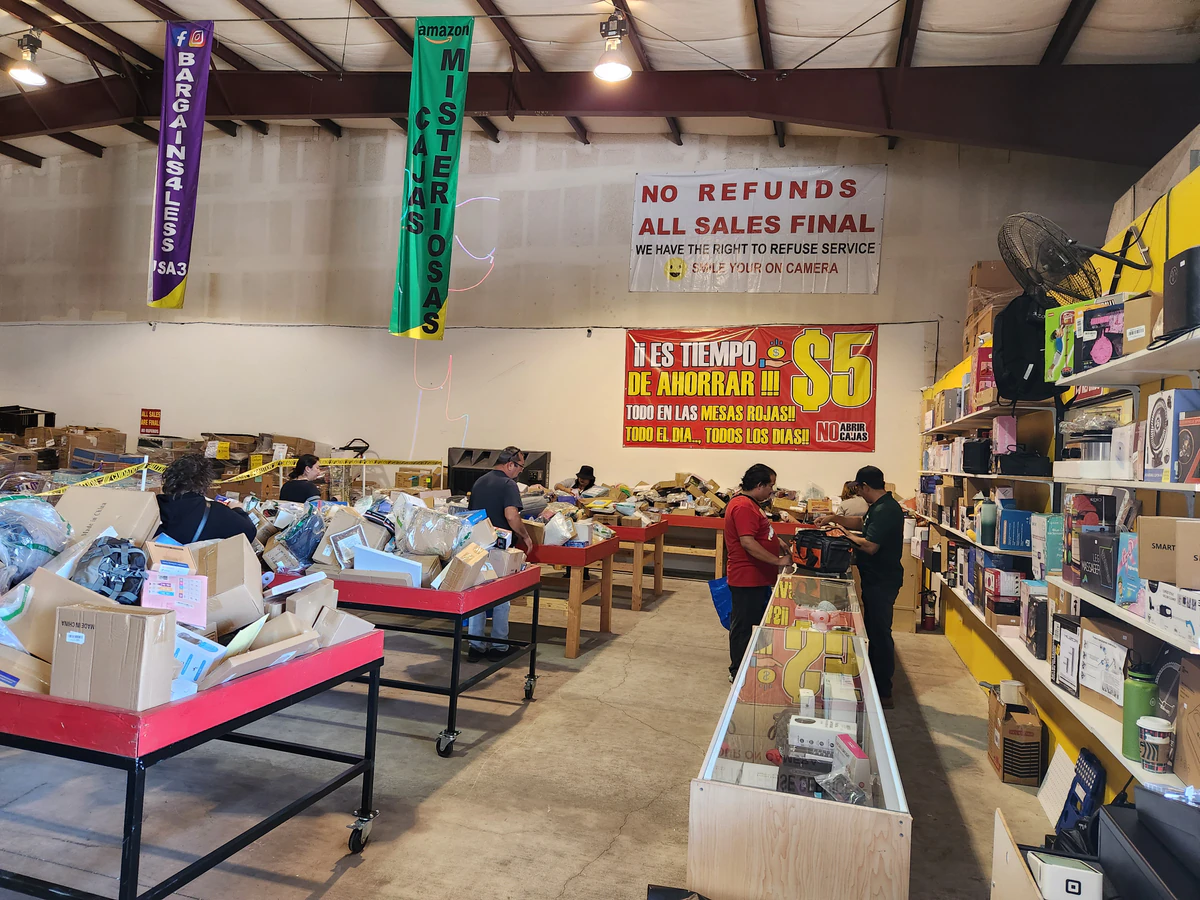 Bargain 4 less interior merchandise display - wholesaler in calexico, california.