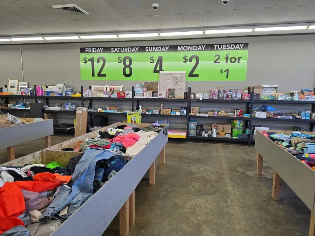 Bargain Bins Redding interior merchandise display - discount store in redding, california.