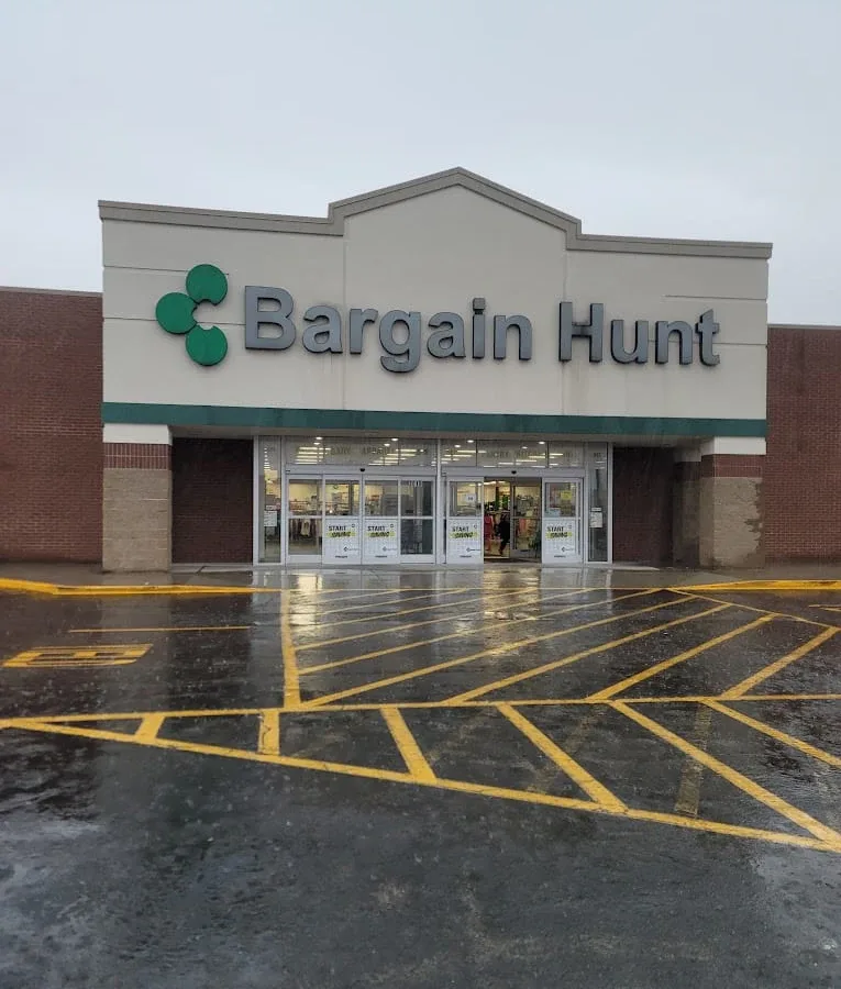 Bargain Hunt – Jonesboro interior merchandise display - bin store in jonesboro, arkansas.
