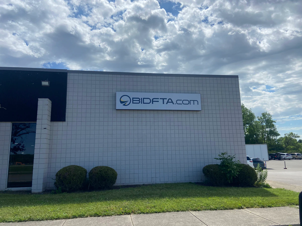 BIDFTA interior merchandise display - auction house in vandalia, ohio.