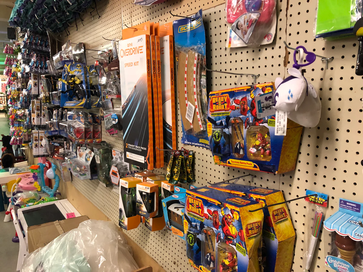 Big Buck Bins - High quality surplus store in wallace, michigan.
