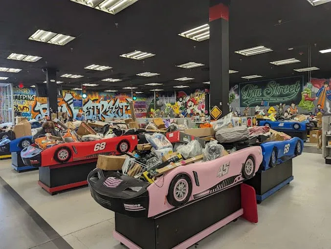 Bin Street Liquid bidding interior merchandise display - auction house in waterford twp, michigan.