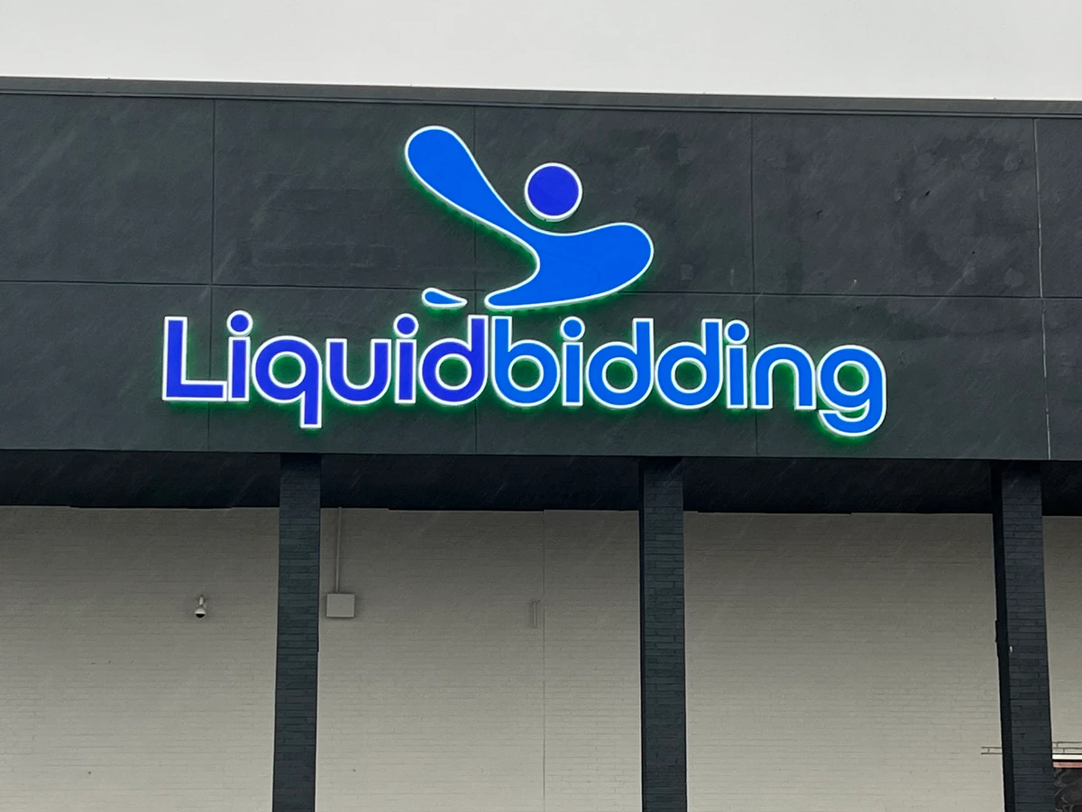 Bin Street Liquid bidding - High quality auction house in waterford twp, michigan.