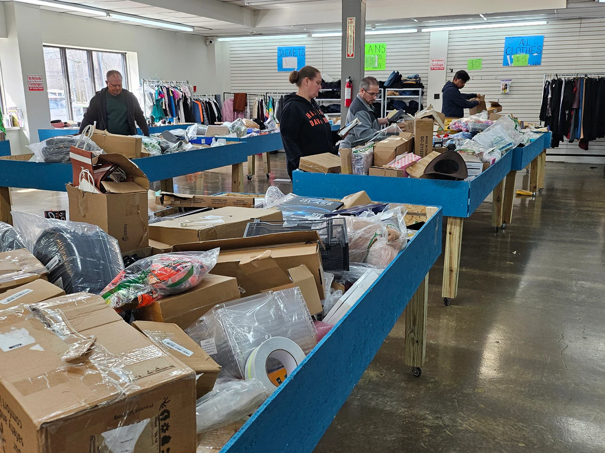 Bin360 - High quality discount store in coram, new york.