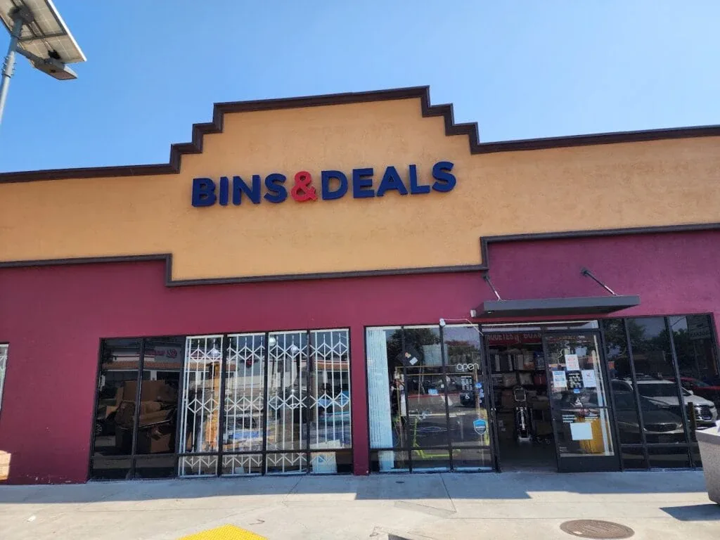 Bins & Deals interior merchandise display - discount store in el monte, california.