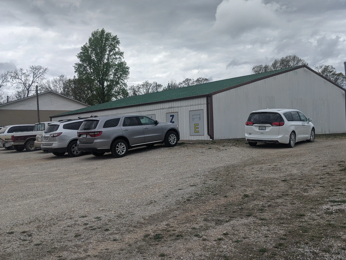 Binz Galore - High quality discount store in west plains, missouri.