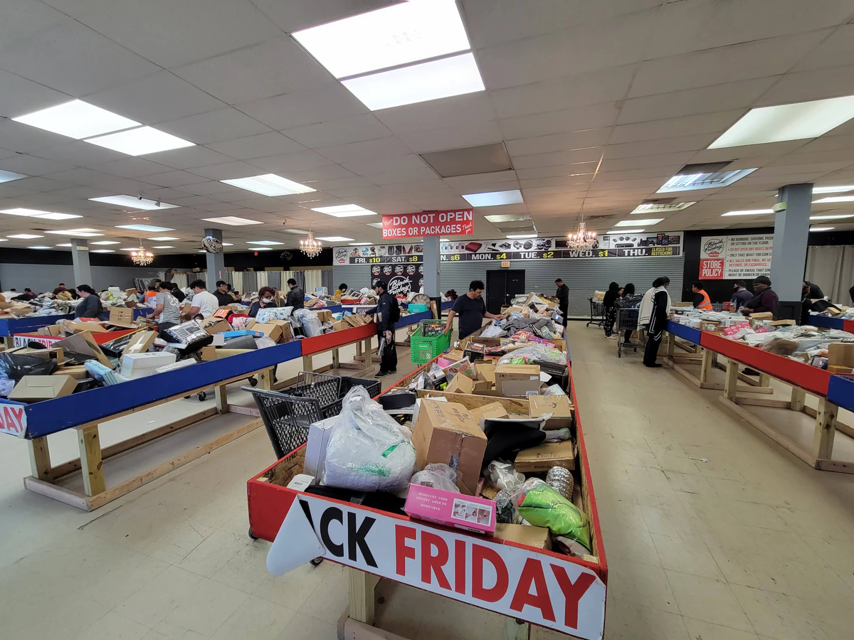Black Friday Daily Deals interior merchandise display - discount store in alexandria, woodbridge, sterling, manassas, virginia.