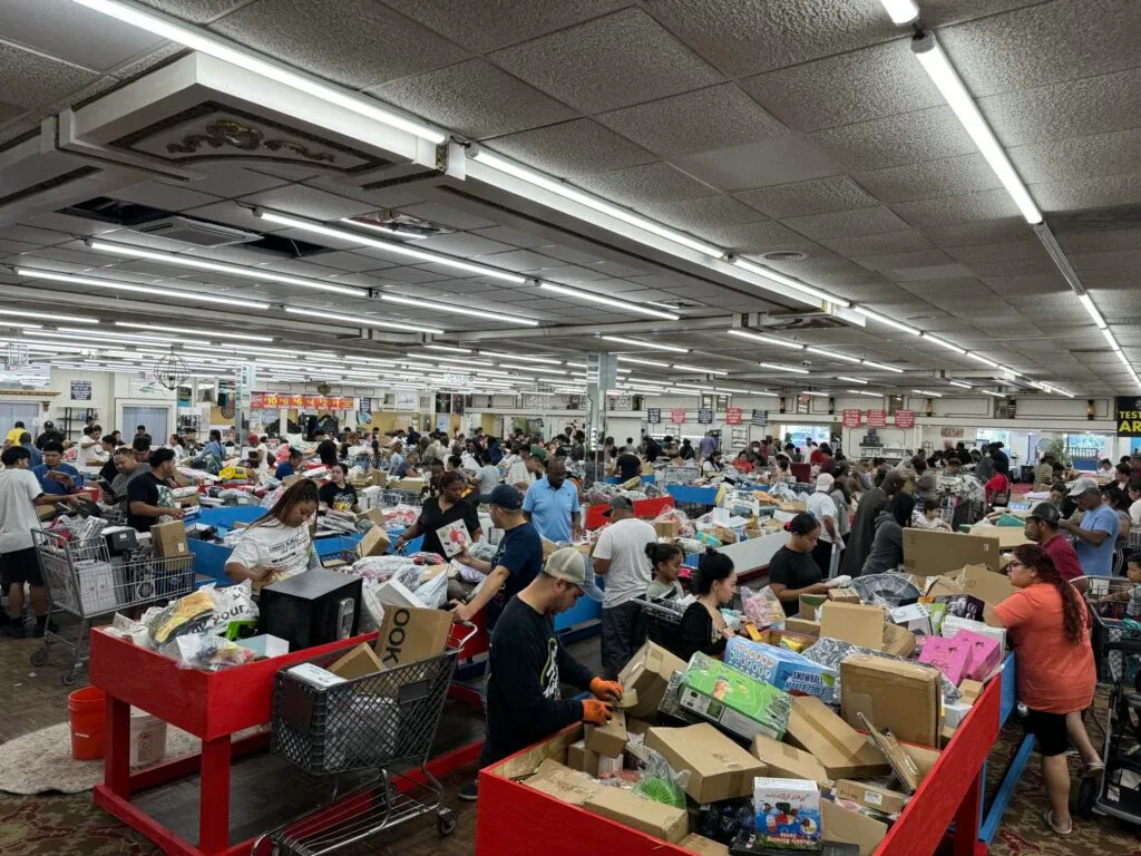 Black Friday daily deals interior merchandise display - discount store in lanham, maryland.