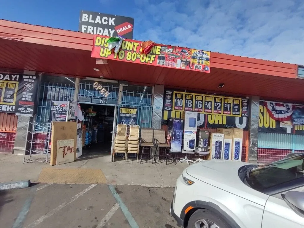 Black Friday Deals Stockton interior merchandise display - discount store in stockton, california.