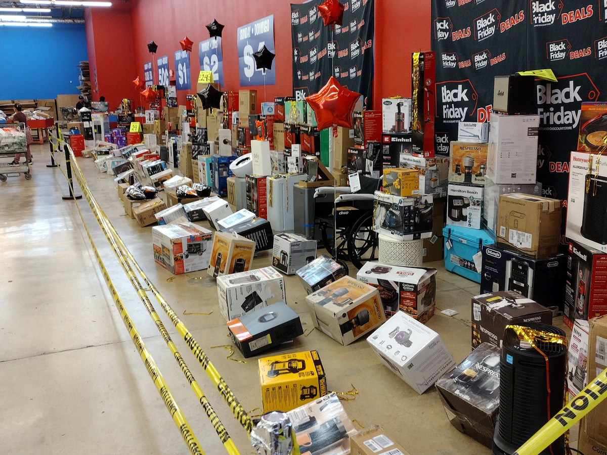 Black Friday Deals interior merchandise display - store in windcrest, texas.