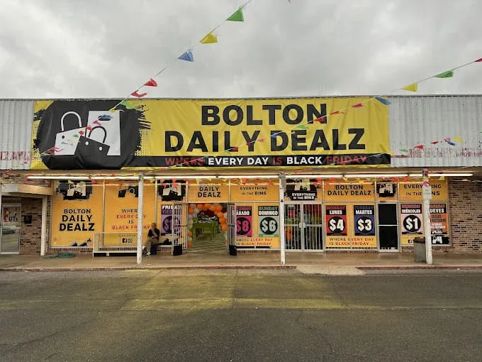 Bolton Daily Deals interior merchandise display - convenience store in alexandria, louisiana.