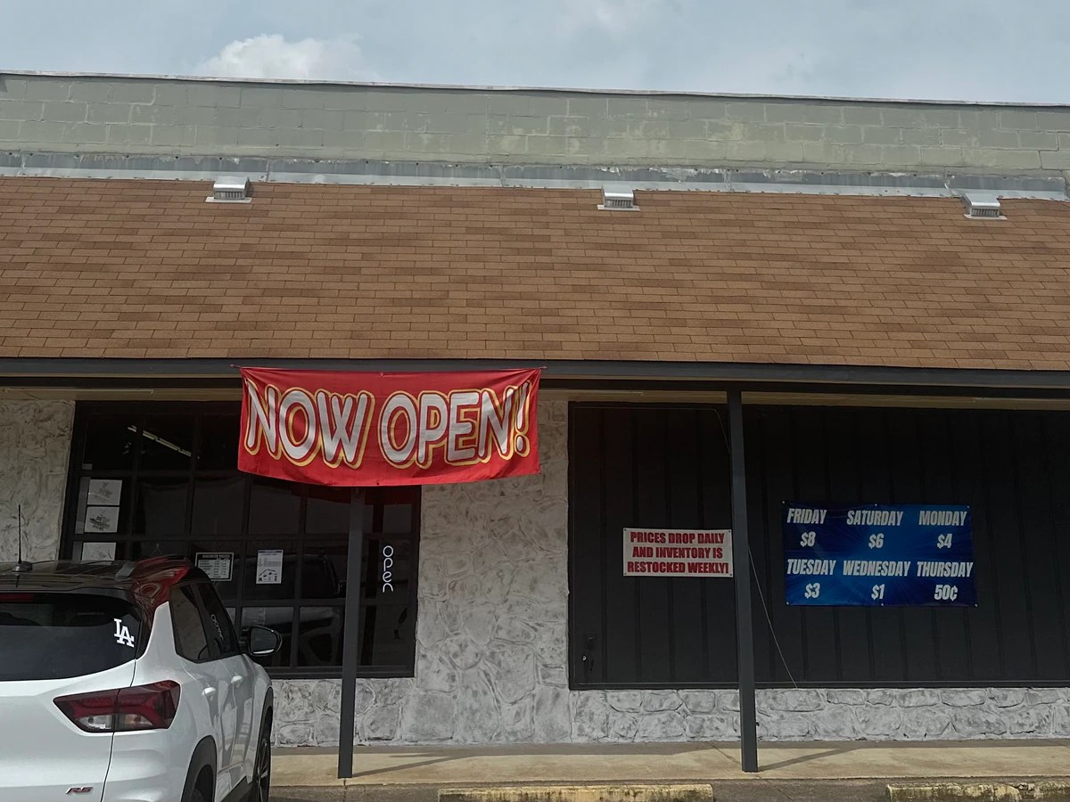 Buddy Bins interior merchandise display - discount store in glencoe, alabama.