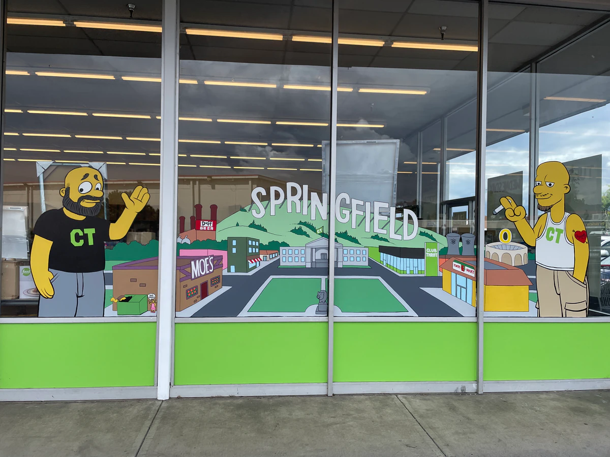 Club Thrift – Bin Store in Springfield, OR interior merchandise display - variety store in springfield, oregon.