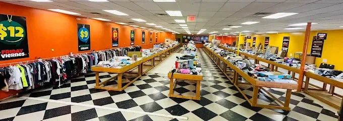 Crazy Bin Store #2 interior merchandise display - discount store in independence, missouri.