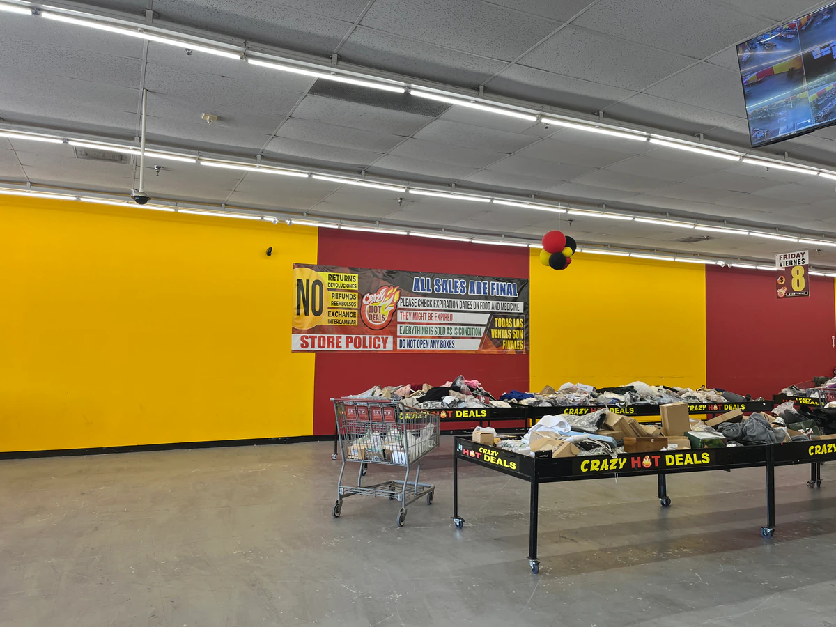 Crazy Hot Deals interior merchandise display - discount store in houston and pasadena, texas.