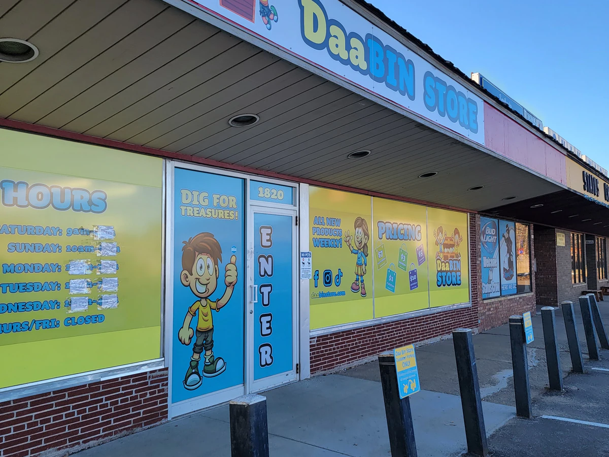 DaaBin Store interior merchandise display - liquidator in rice lake, wisconsin.