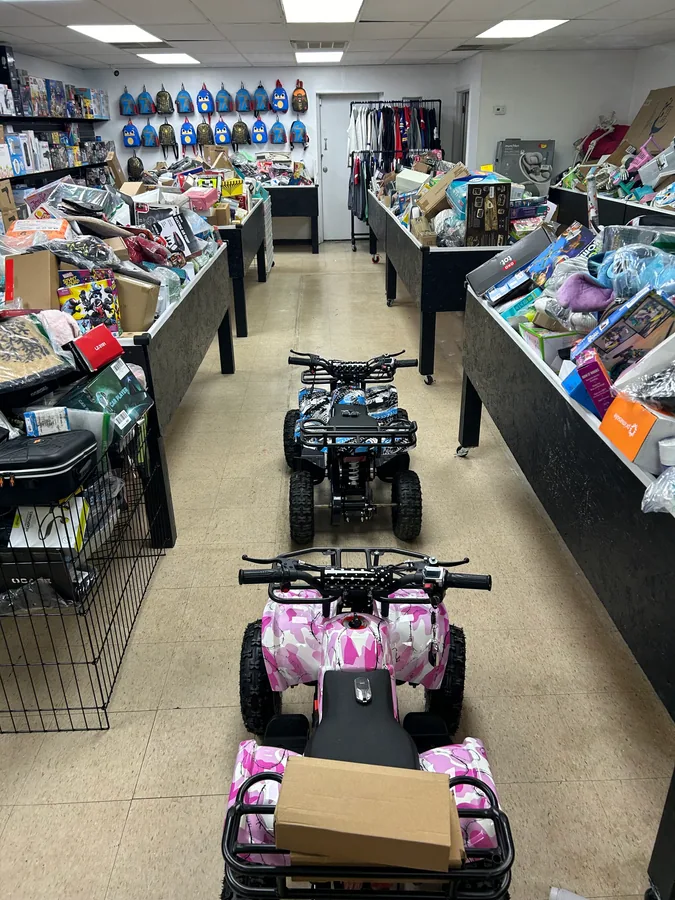Daily deals liquidation bin store bin store in Hubert, NC — a liquidation store with daily price drops.