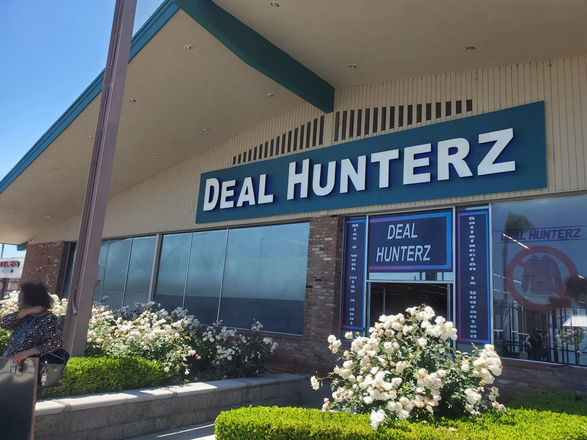 Deal Hunterz Escondido - High quality store in escondido, california.