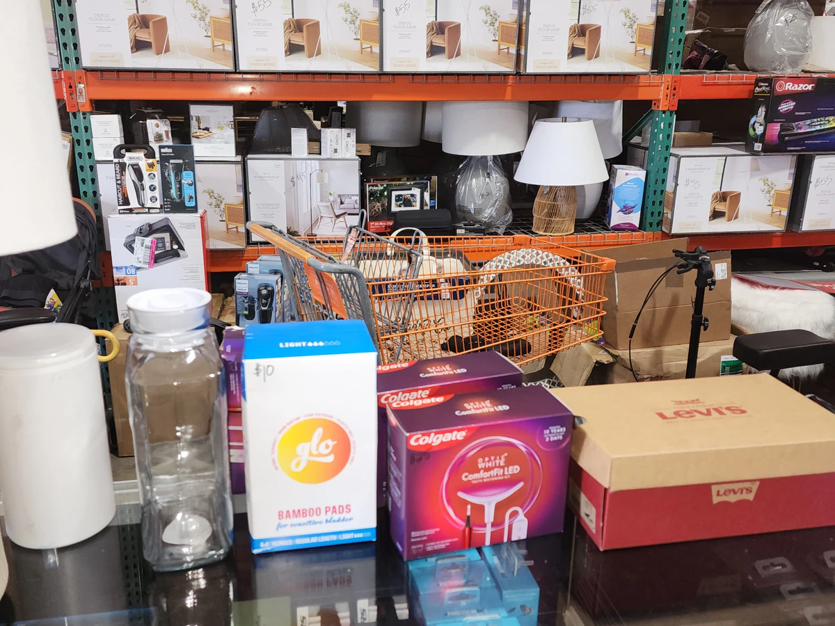 Deals 4 Less Fresno interior merchandise display - discount store in fresno, california.