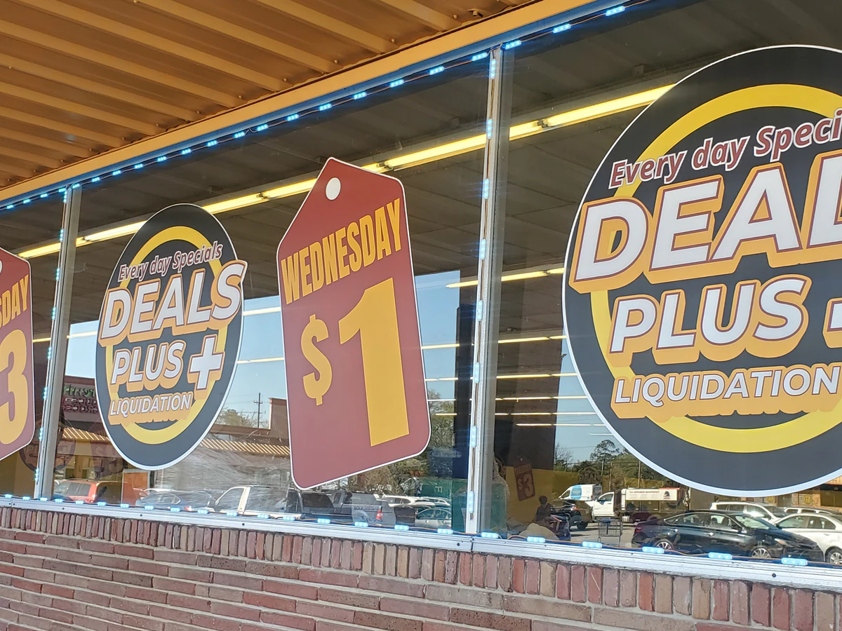Deals Plus interior merchandise display - store in slidell, louisiana.