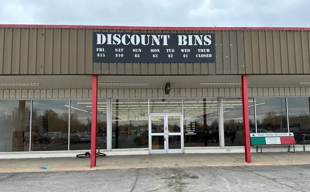 Discount Bins interior merchandise display - discount store in winfield, kansas.