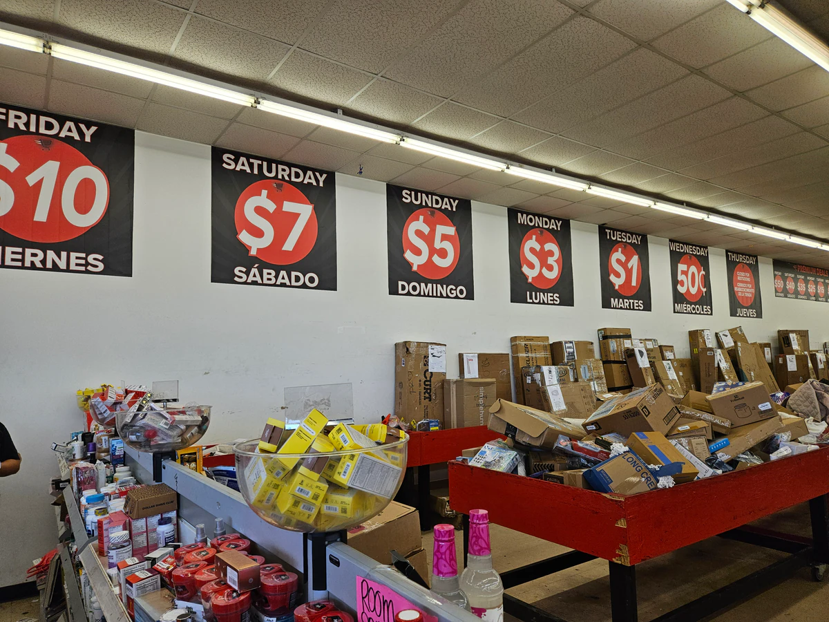 Doorbuster Deals interior merchandise display - discount store in laredo, texas.