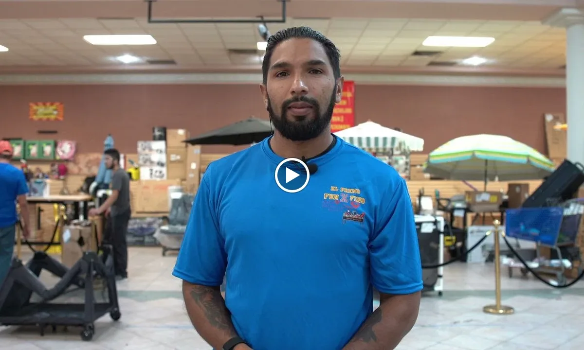 El Premo Fun X Find interior merchandise display - liquidator in socorro, texas.