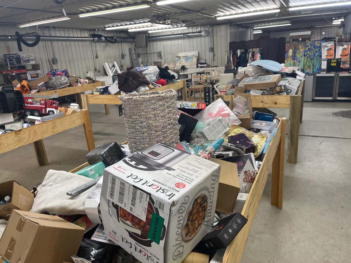 F & B Wholesale interior merchandise display - discount store in bronson, michigan.