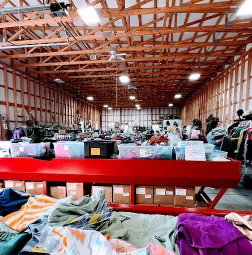Finder’s Village Liquidation - High quality discount store in marshfield, missouri.
