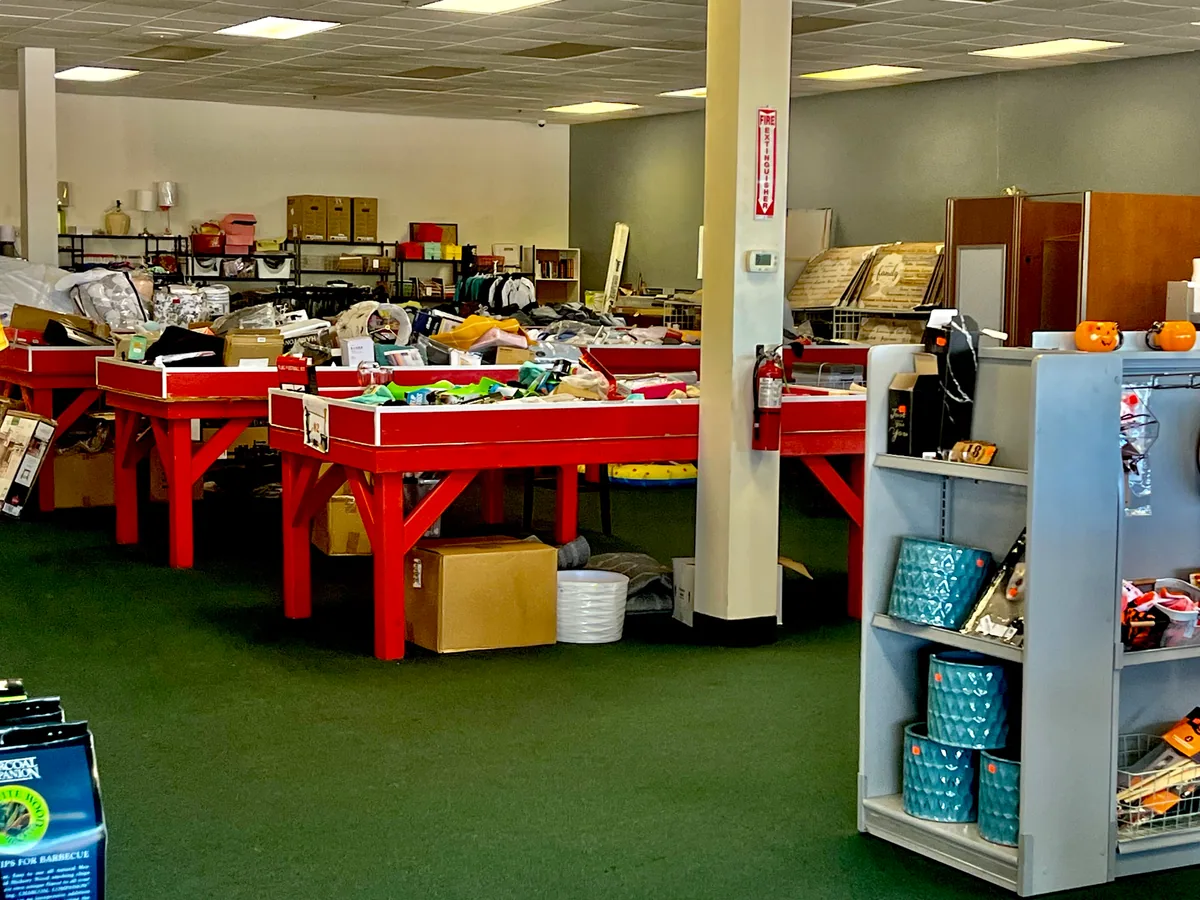 Finders Keepers Discount Store in Racine