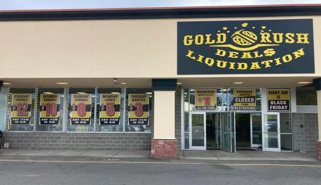 Gold Rush Deals Liquidation interior merchandise display - liquidator in agawam, massachusetts.