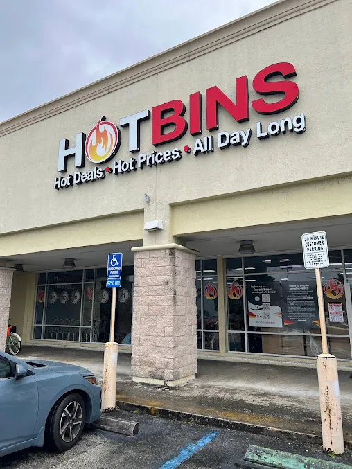 Hotbins interior merchandise display - discount store in hialeah, florida.