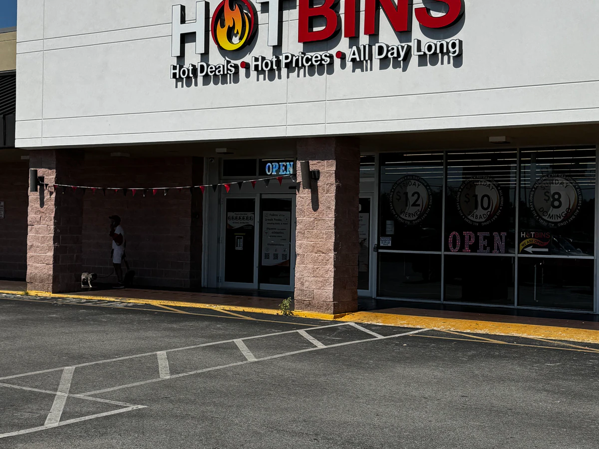 Hotbins Holiday - High quality discount store in holiday, florida.