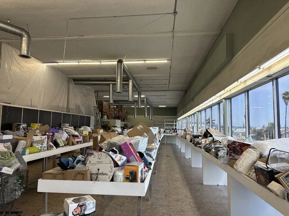 King Top Deals interior merchandise display - discount store in montebello, california.