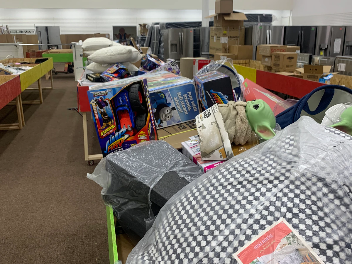 Krazy Hot Deals interior merchandise display - discount store in sherman, texas.