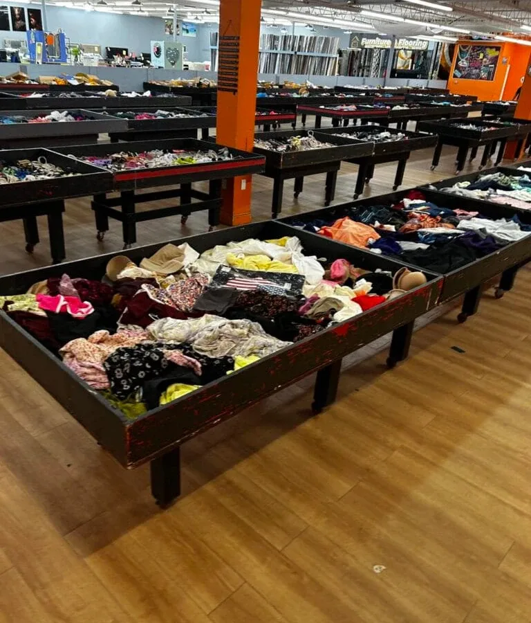 KraZzy Deals – Tupelo interior merchandise display - discount store in tupelo, mississippi.