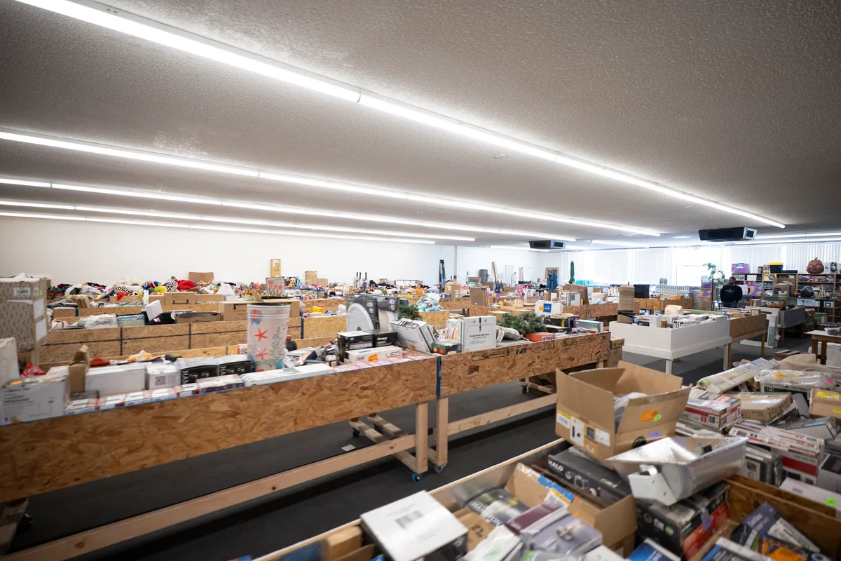 La Familia Liquidation bin store in Phoenix, AZ — a liquidation store with daily price drops.