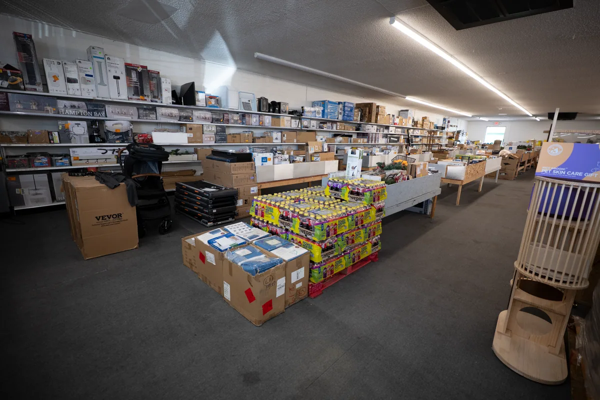 La Familia Liquidation bin store in Phoenix, AZ — a liquidation store with daily price drops.